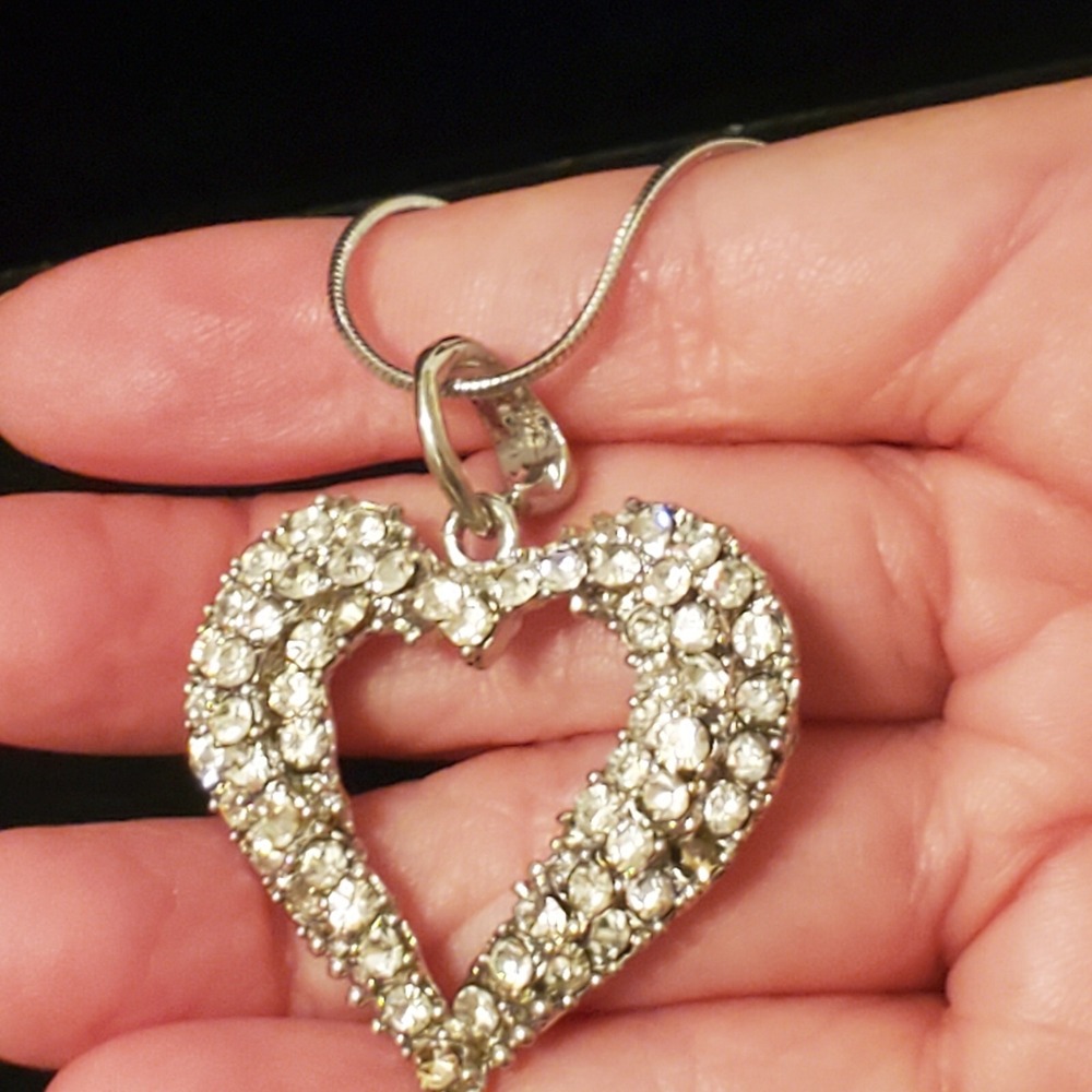 Rhinestone Heart Necklace 18"